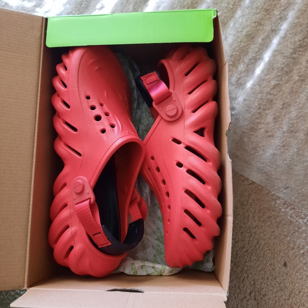 Echo crocs